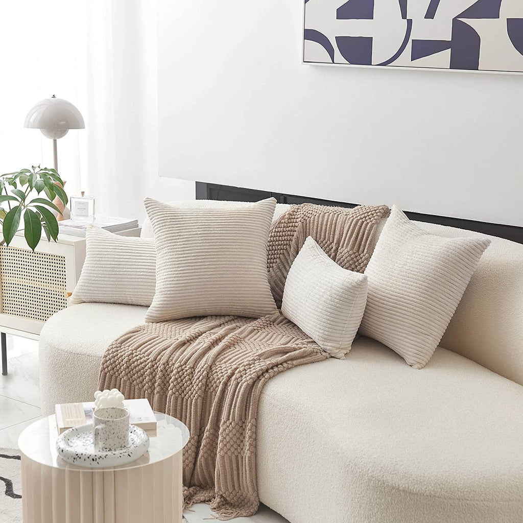Housse de coussin en velours côtelé 45 × 45 cm